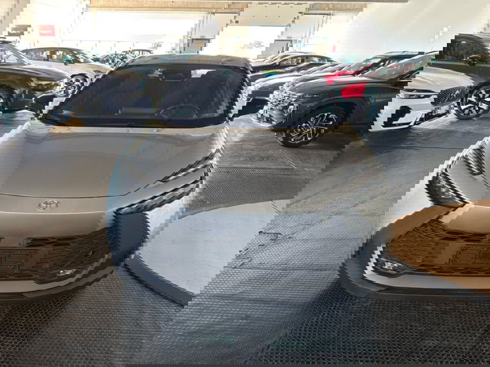 Toyota Toyota C-HR nuova a Reggio Calabria (4)