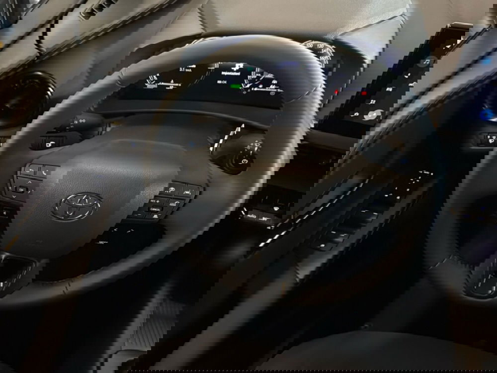 Toyota Toyota C-HR nuova a Reggio Calabria (9)