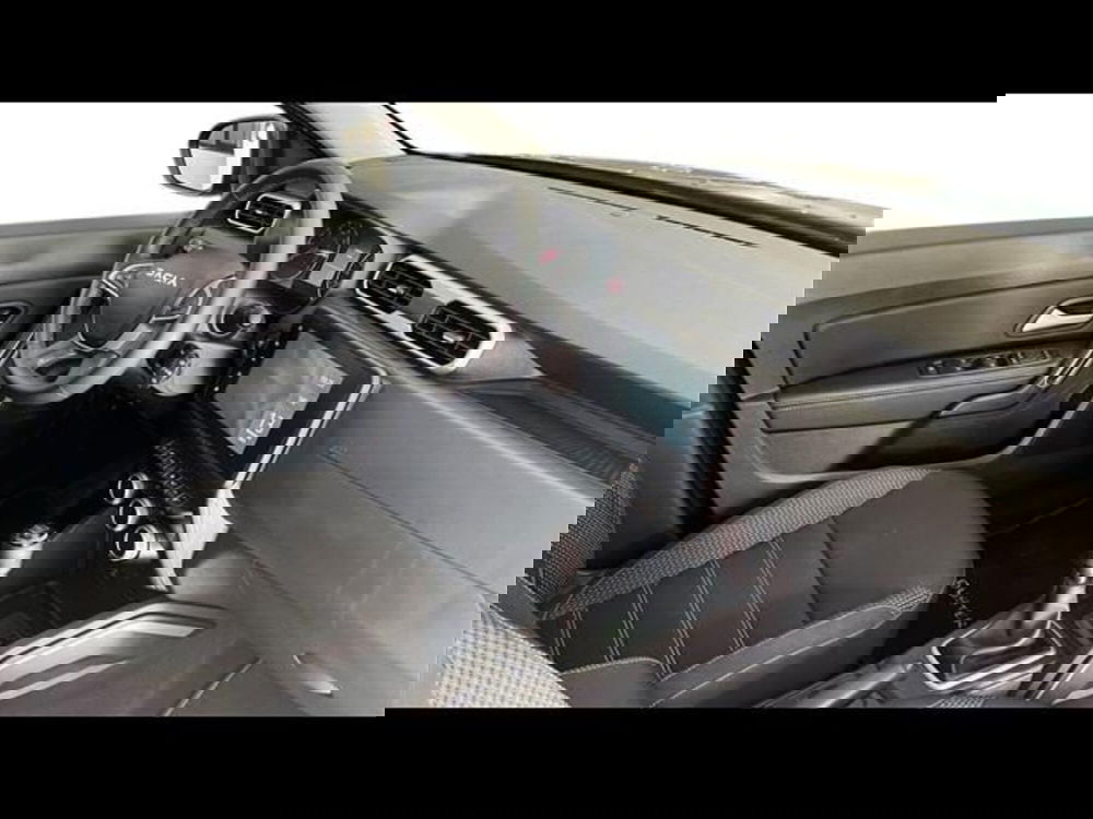 Dacia Duster usata a Firenze (11)