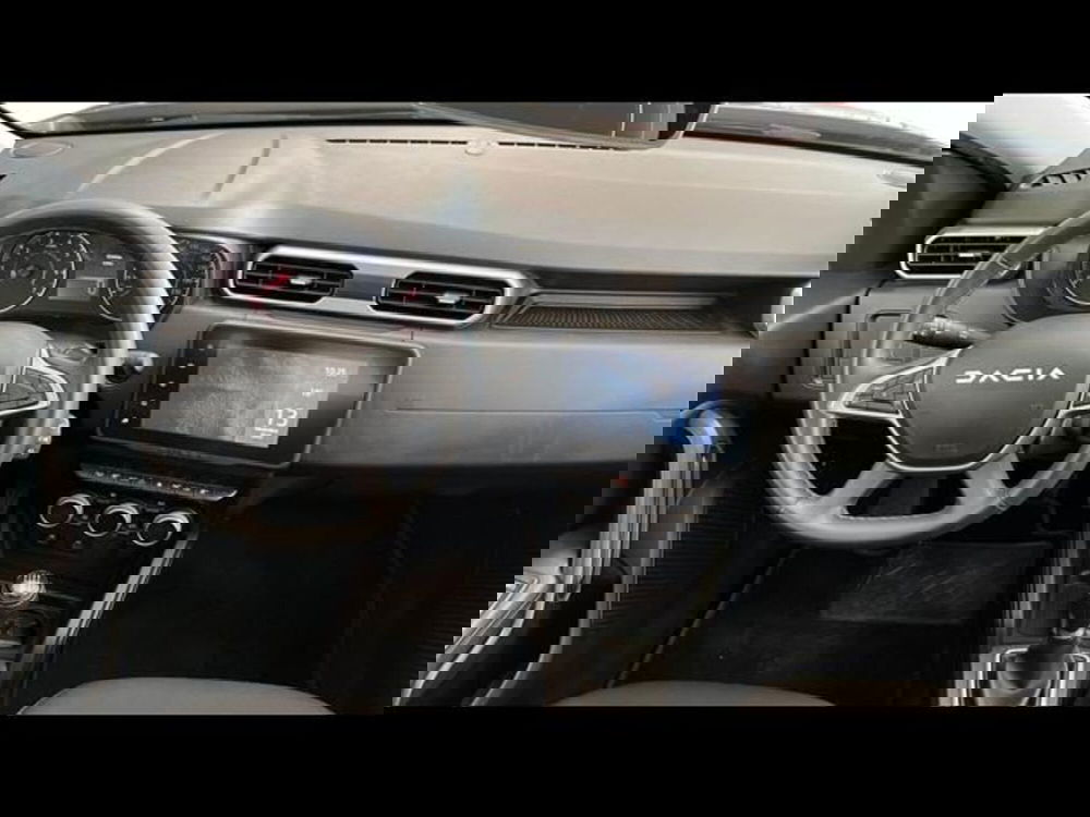 Dacia Duster usata a Firenze (7)