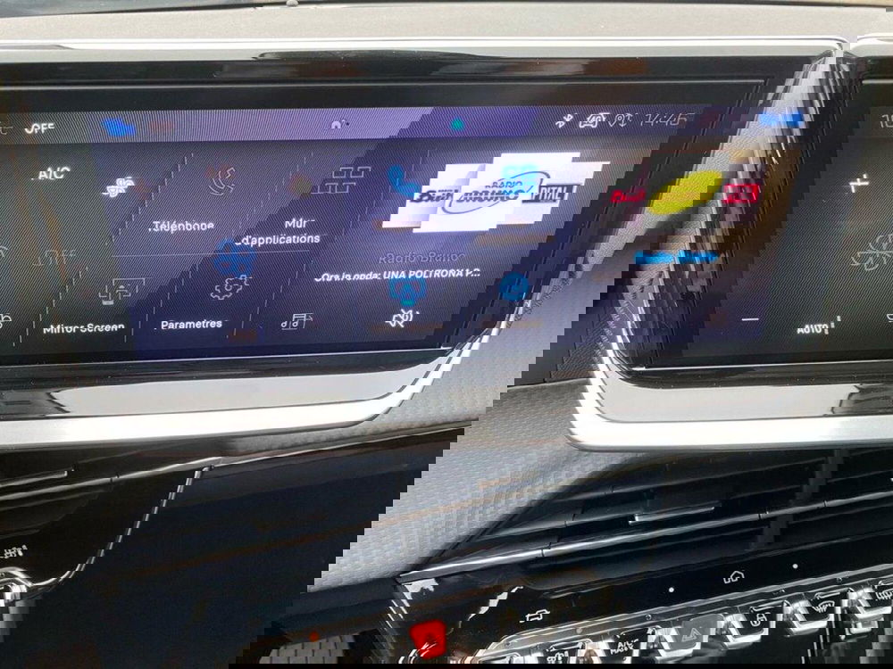 Peugeot 208 nuova a Torino (10)