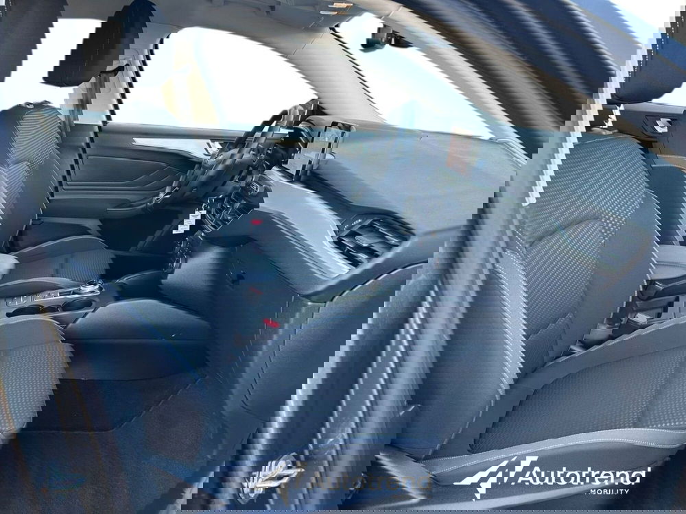 Ford Focus Station Wagon usata a Bari (7)