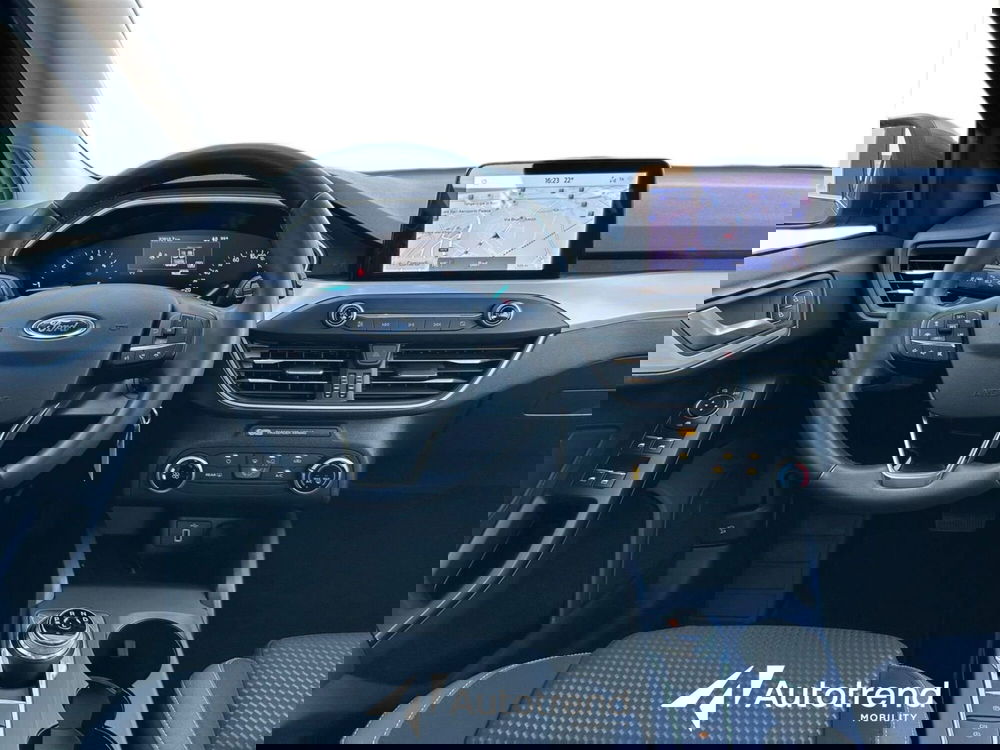 Ford Focus Station Wagon usata a Bari (8)