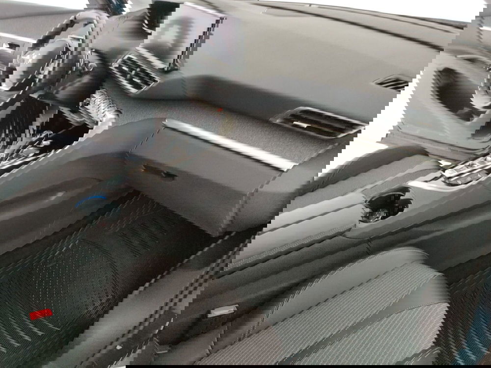 Peugeot 3008 usata a Caserta (13)