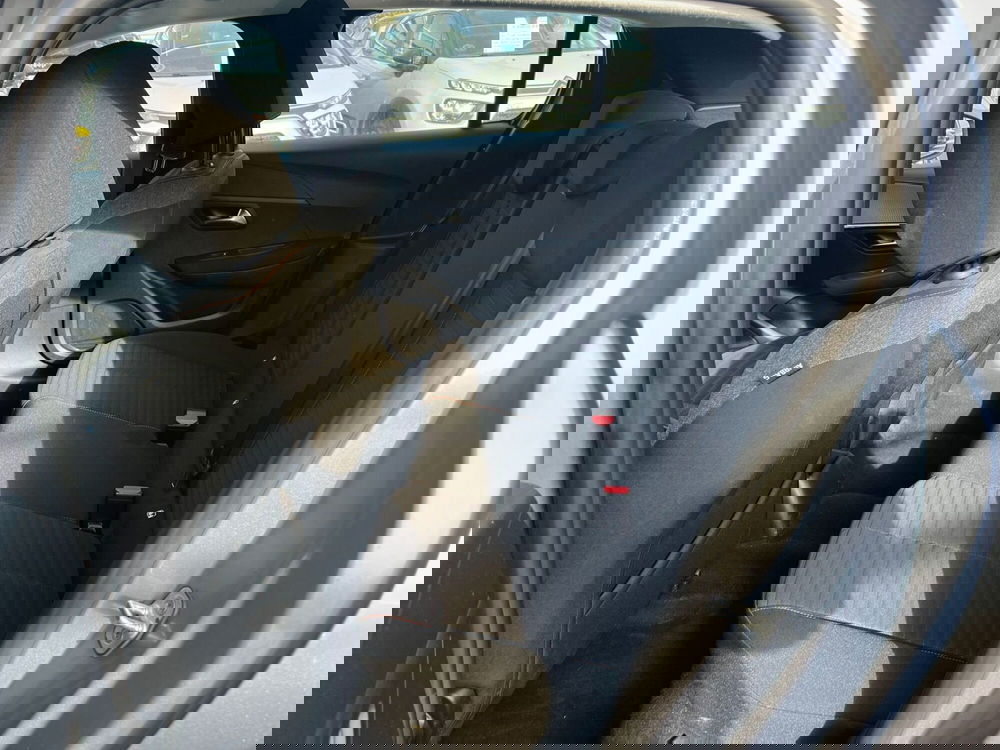 Peugeot 208 usata a Milano (13)