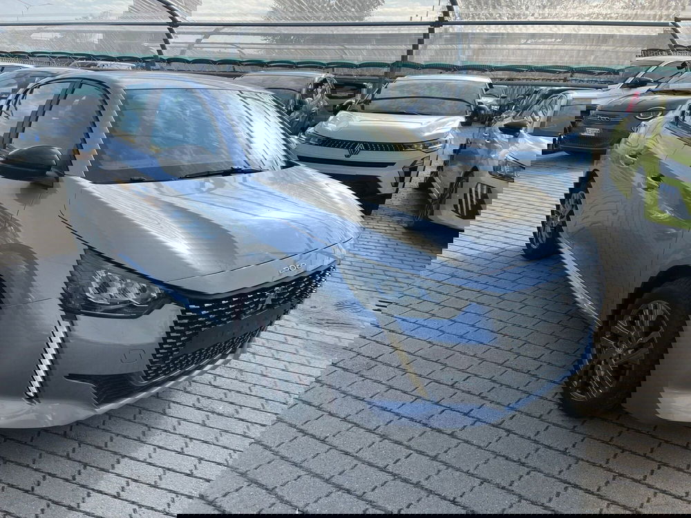 Peugeot 208 usata a Milano (3)