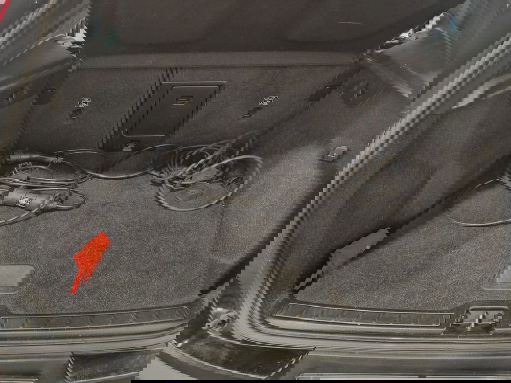 Volvo XC40 usata a Milano (10)