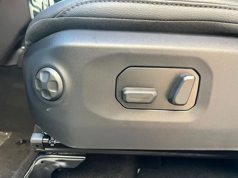 Jeep Wrangler Unlimited nuova a Milano (13)
