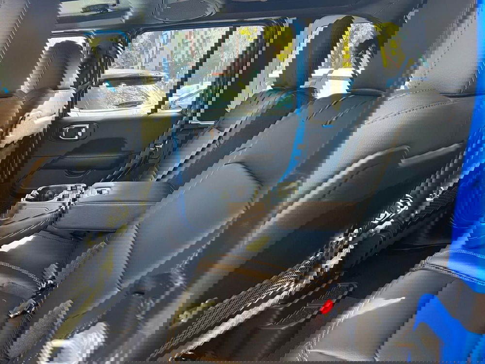 Jeep Wrangler Unlimited nuova a Milano (16)