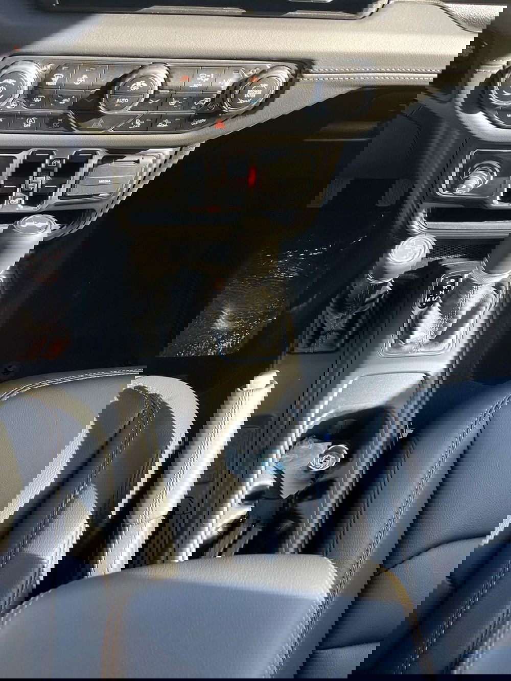 Jeep Wrangler Unlimited nuova a Milano (19)