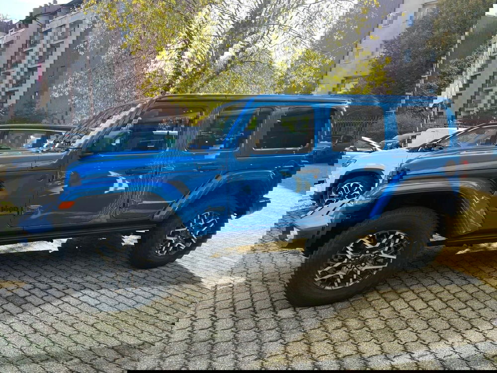 Jeep Wrangler Unlimited nuova a Milano (4)