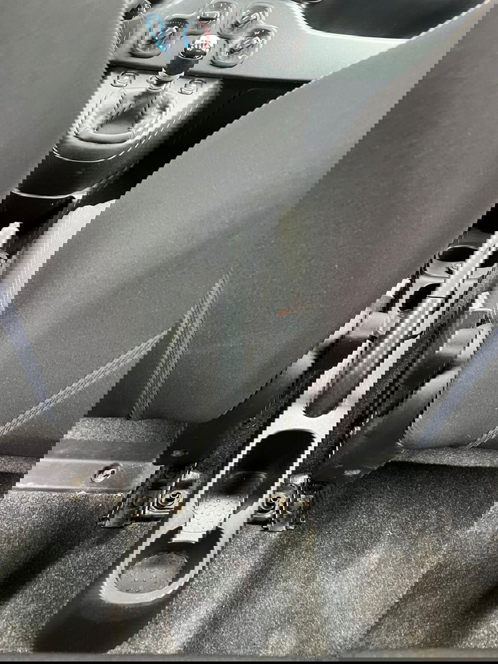 Fiat Panda Cross usata a Milano (18)