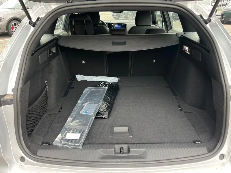 Opel Astra nuova a Milano (10)