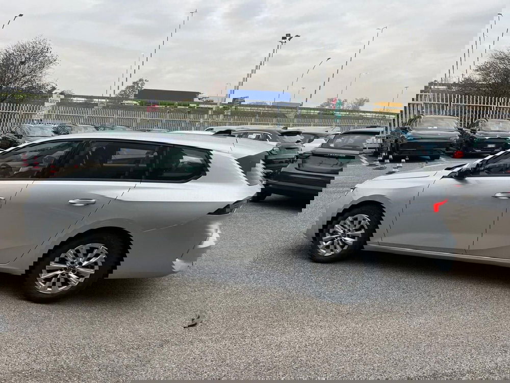 Opel Astra nuova a Milano (4)