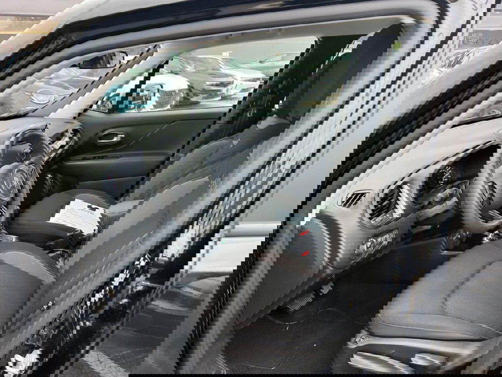 Jeep Renegade usata a Milano (10)