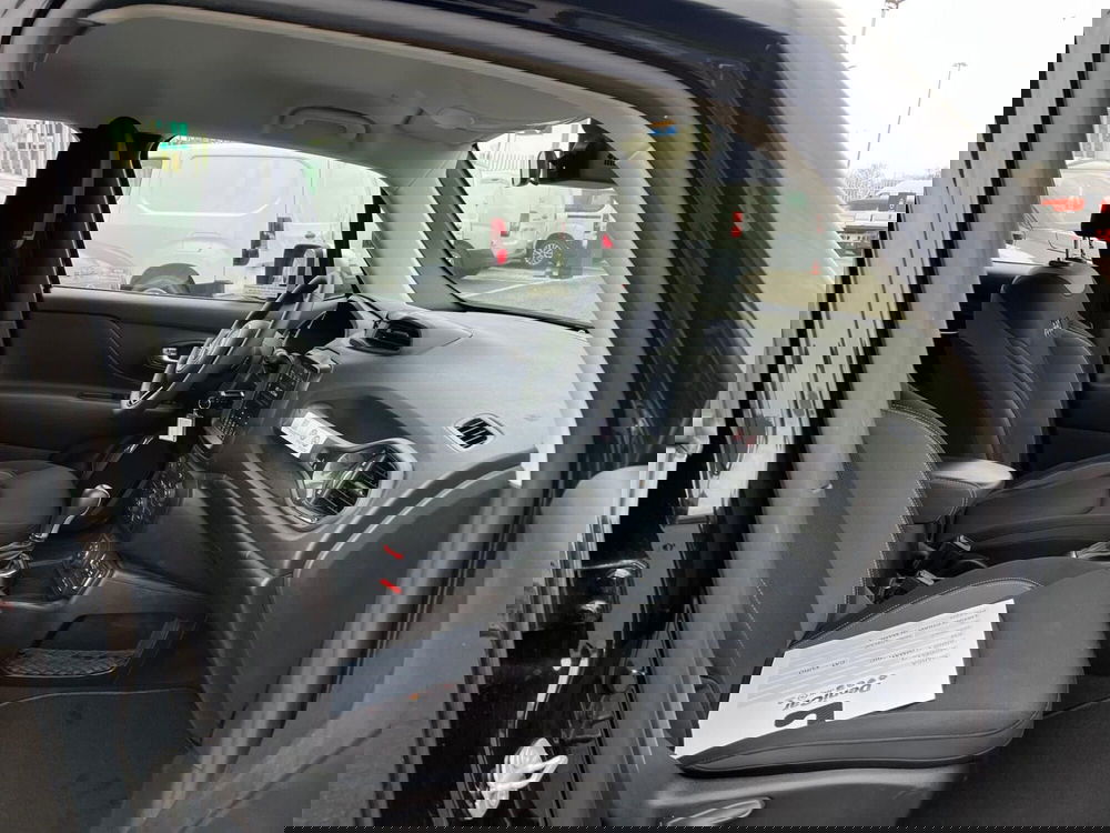 Jeep Renegade usata a Milano (11)