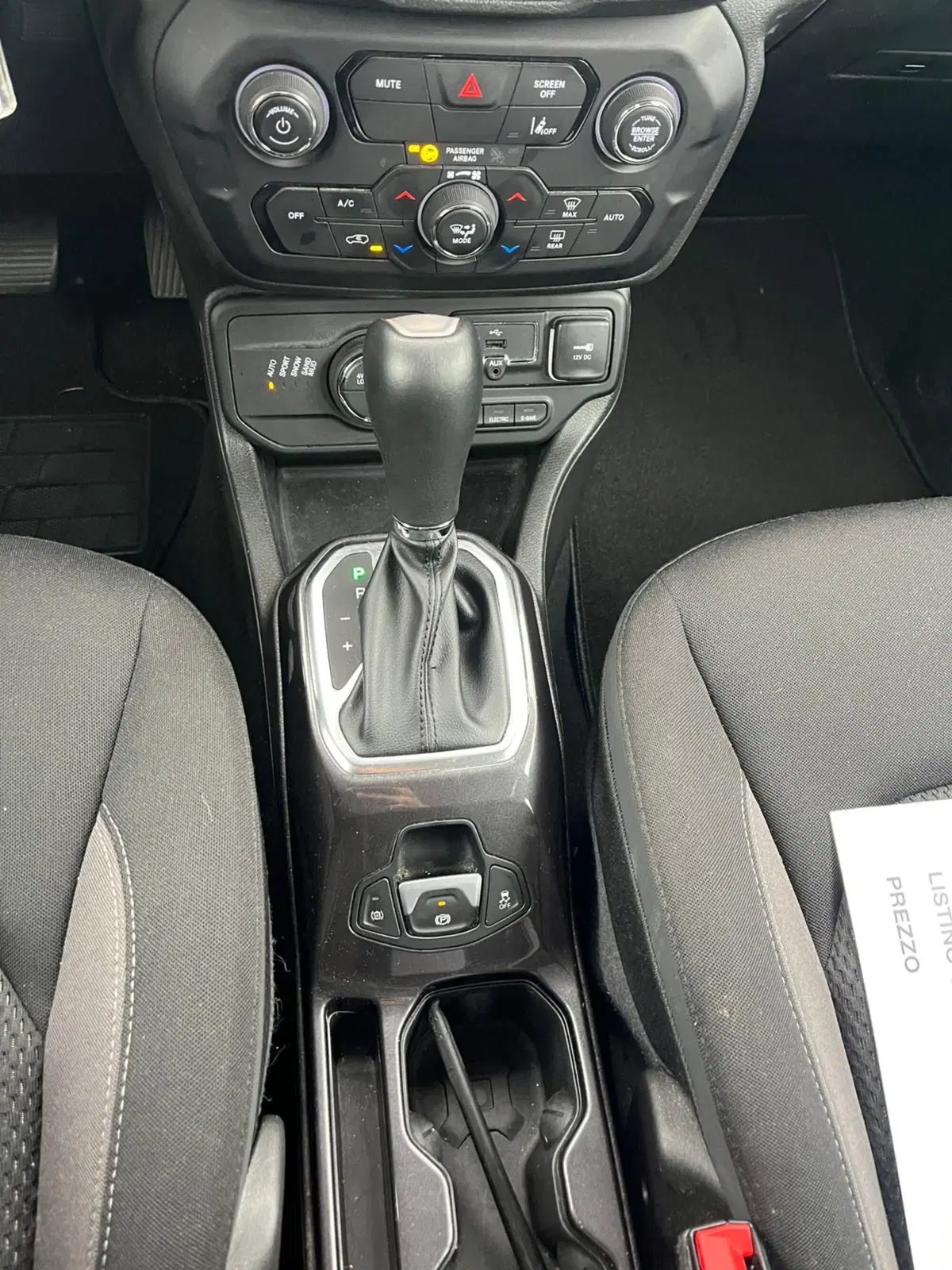 Jeep Renegade usata a Milano (16)