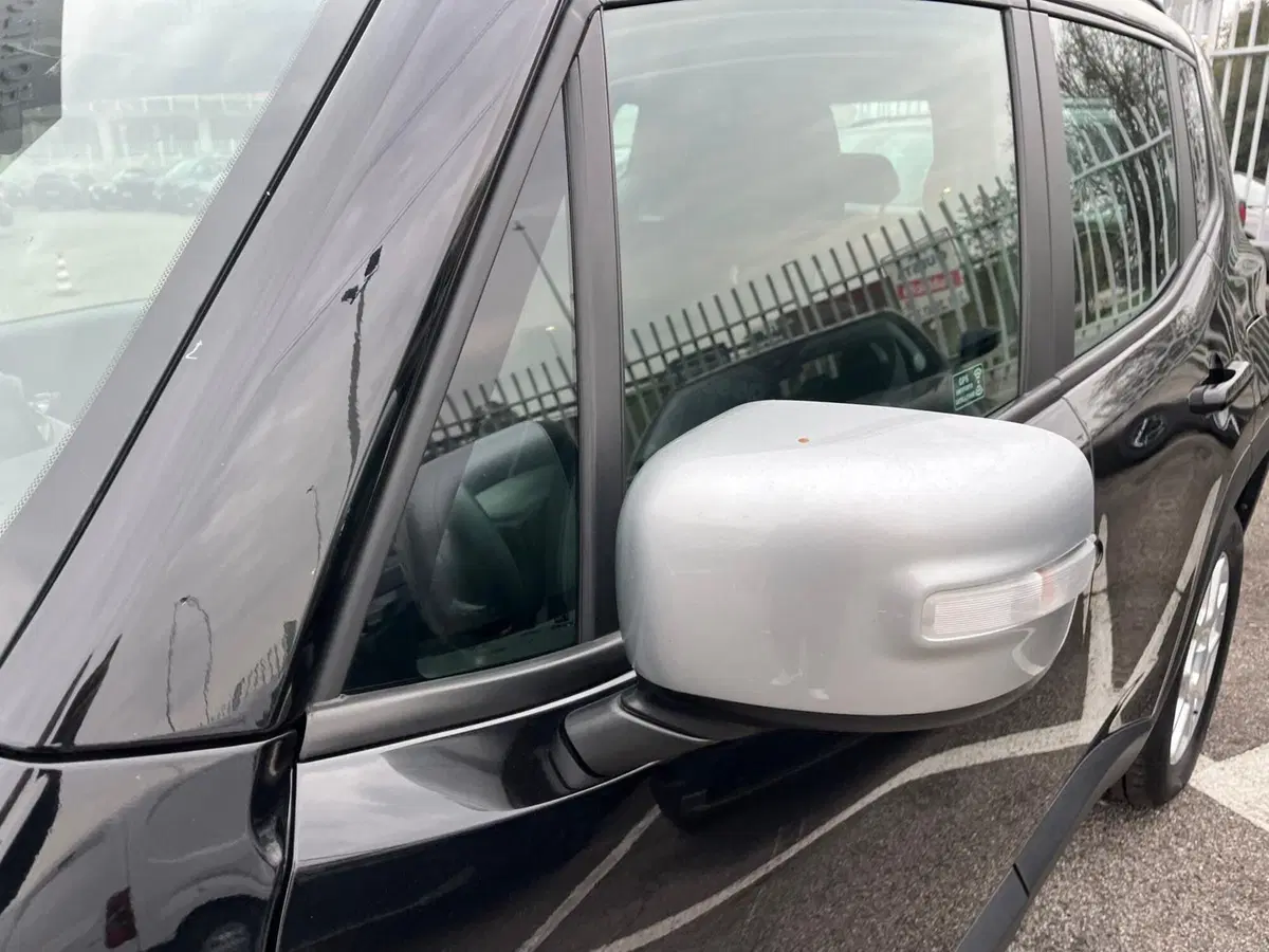 Jeep Renegade usata a Milano (19)