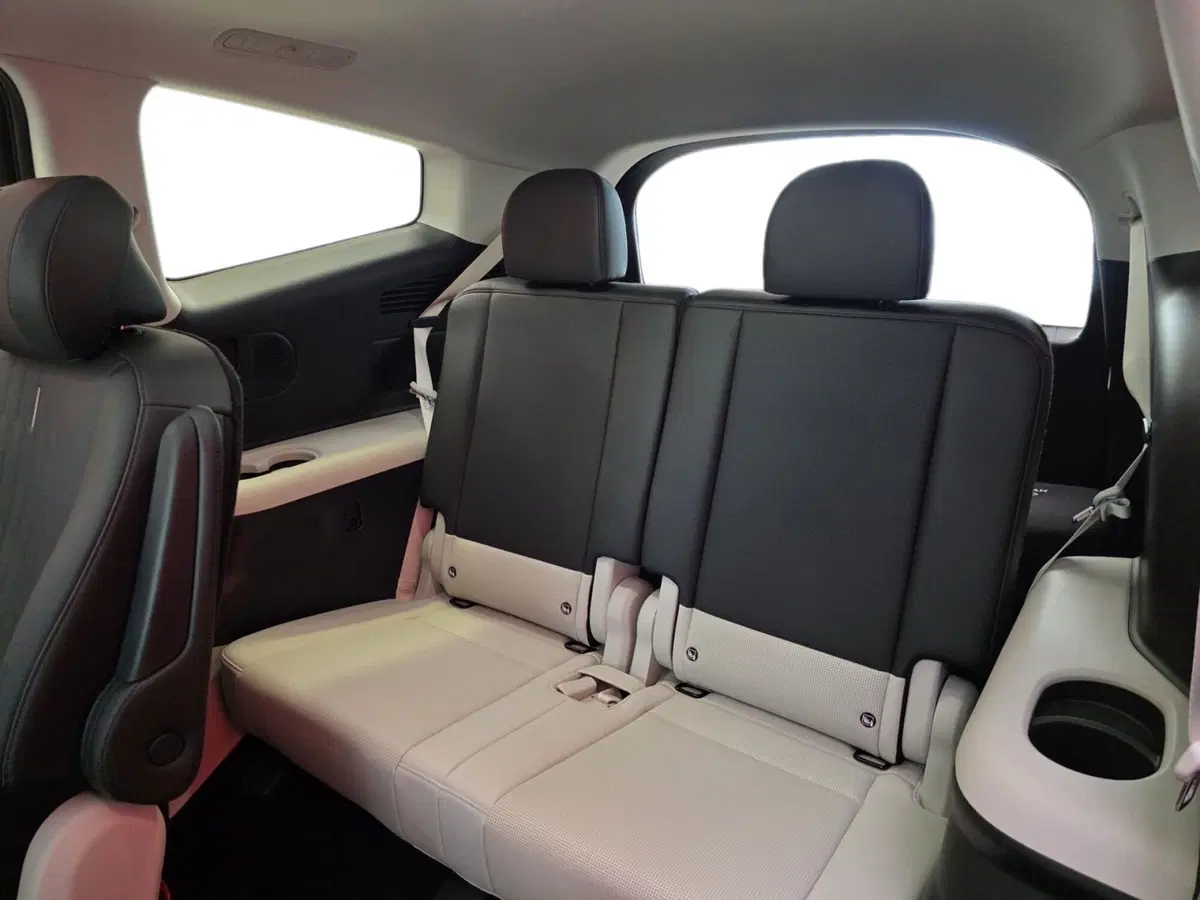 Hyundai Ioniq 9 nuova a Pistoia (15)
