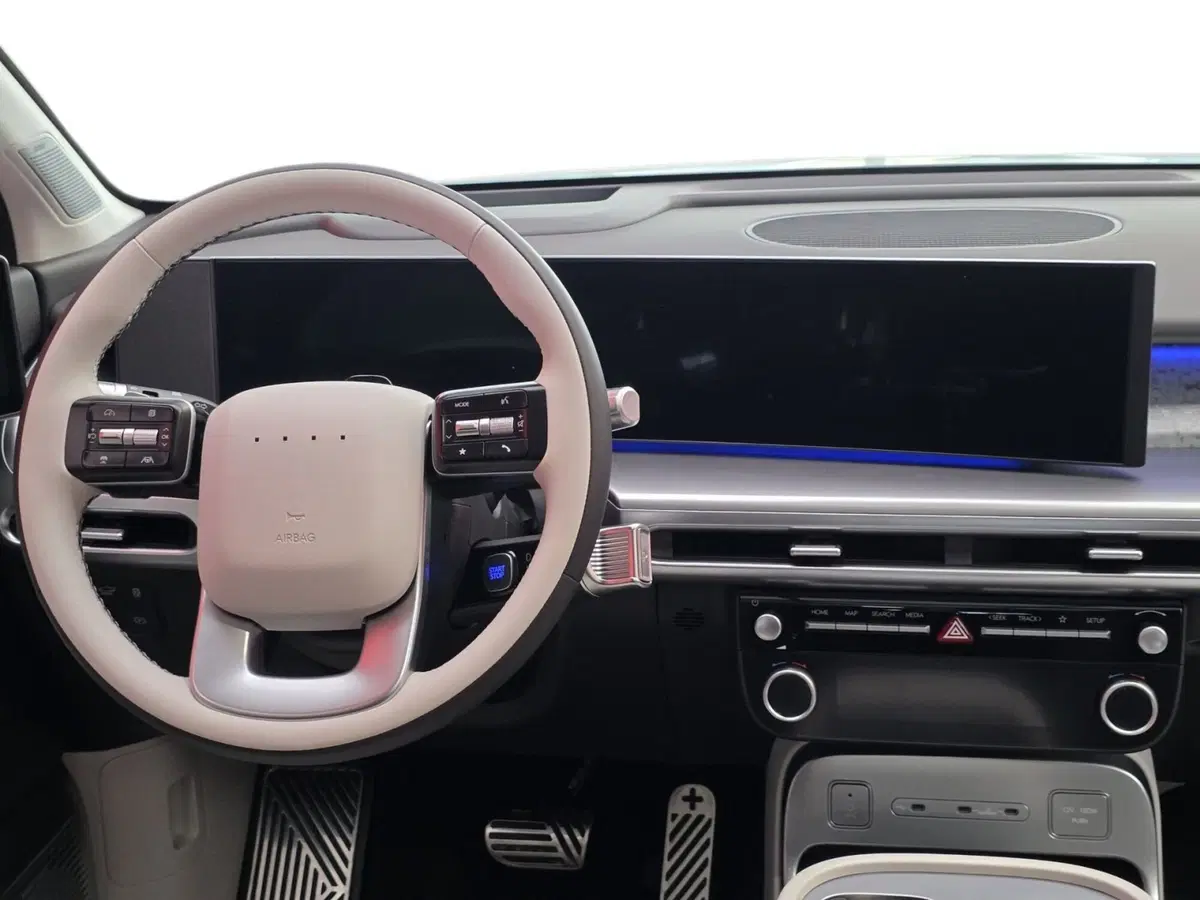 Hyundai Ioniq 9 nuova a Pistoia (9)