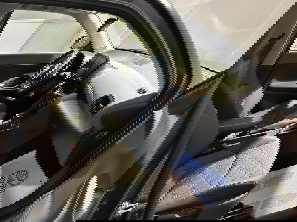 Toyota Yaris Cross nuova a Milano (11)