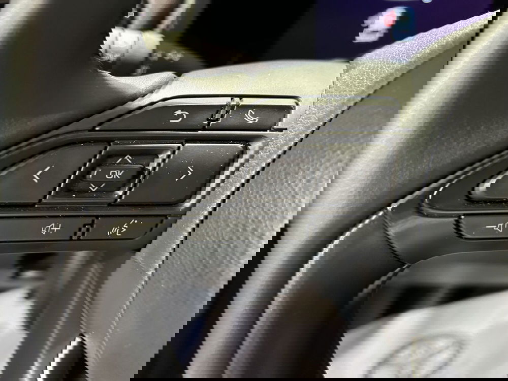 Toyota Yaris Cross nuova a Milano (15)