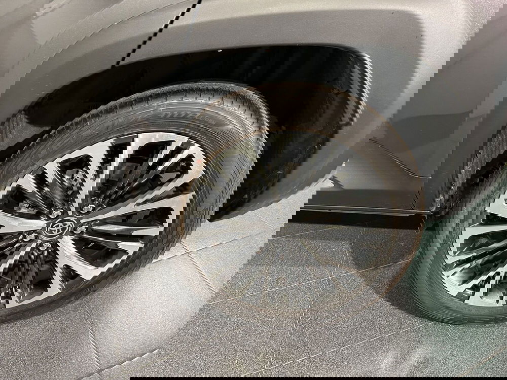 Toyota Yaris Cross nuova a Milano (6)