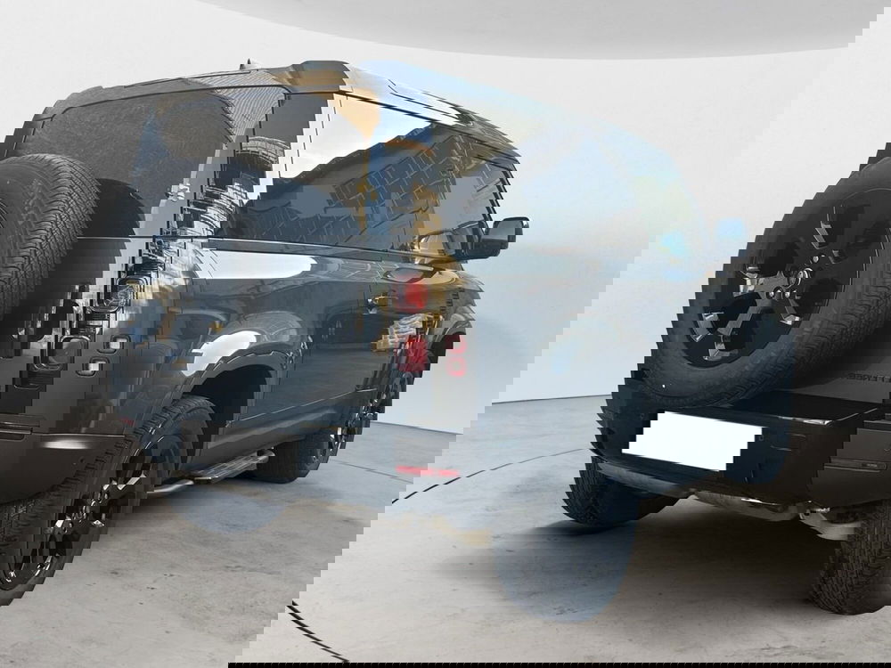 Land Rover Defender usata a Catania (2)