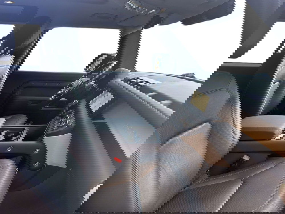 Land Rover Defender usata a Catania (3)