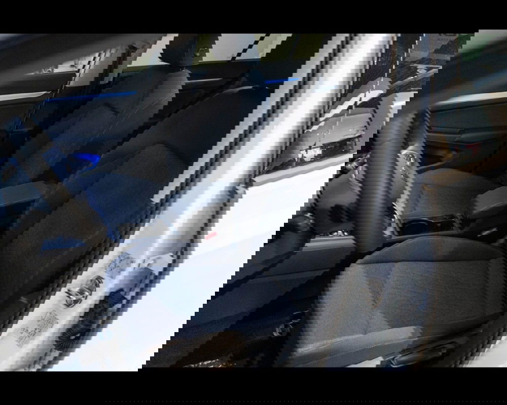 Volkswagen Golf nuova a Treviso (12)