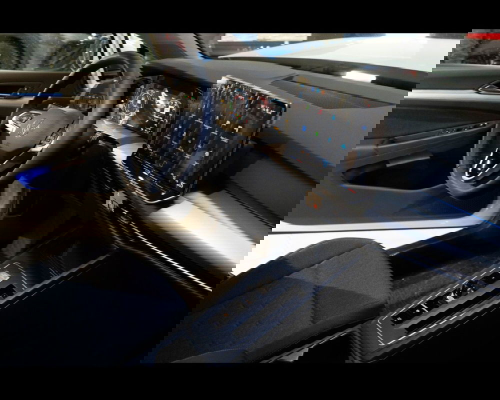 Volkswagen Golf nuova a Treviso (13)