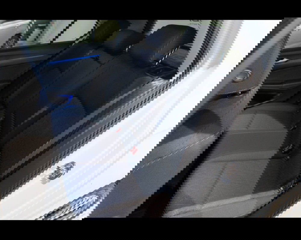 Volkswagen Golf nuova a Treviso (14)