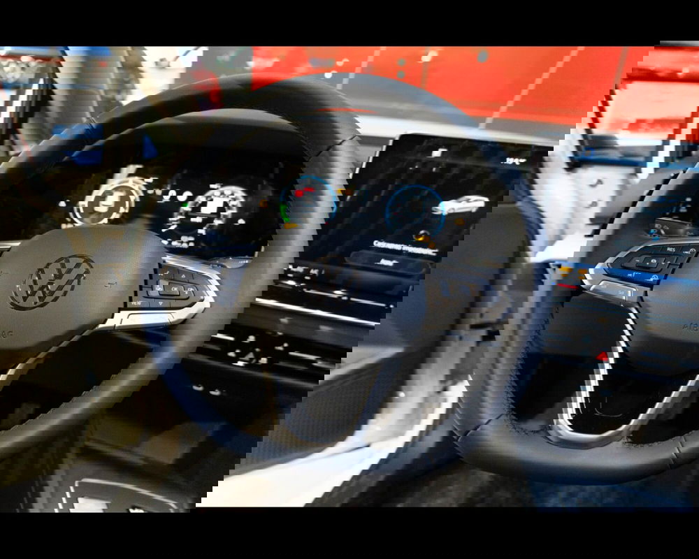 Volkswagen Golf nuova a Treviso (9)