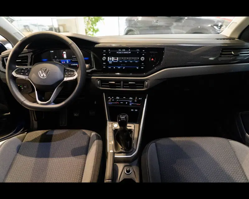 Volkswagen Taigo nuova a Treviso (10)