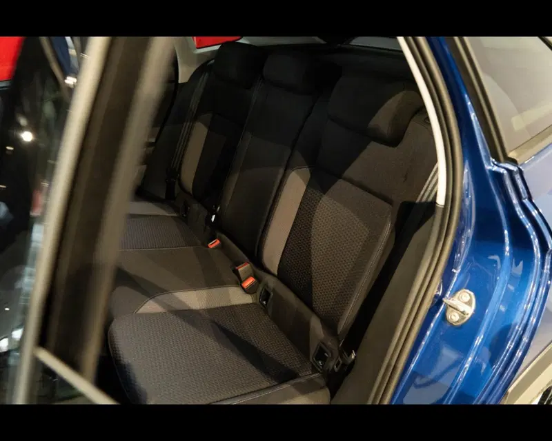 Volkswagen Taigo nuova a Treviso (14)