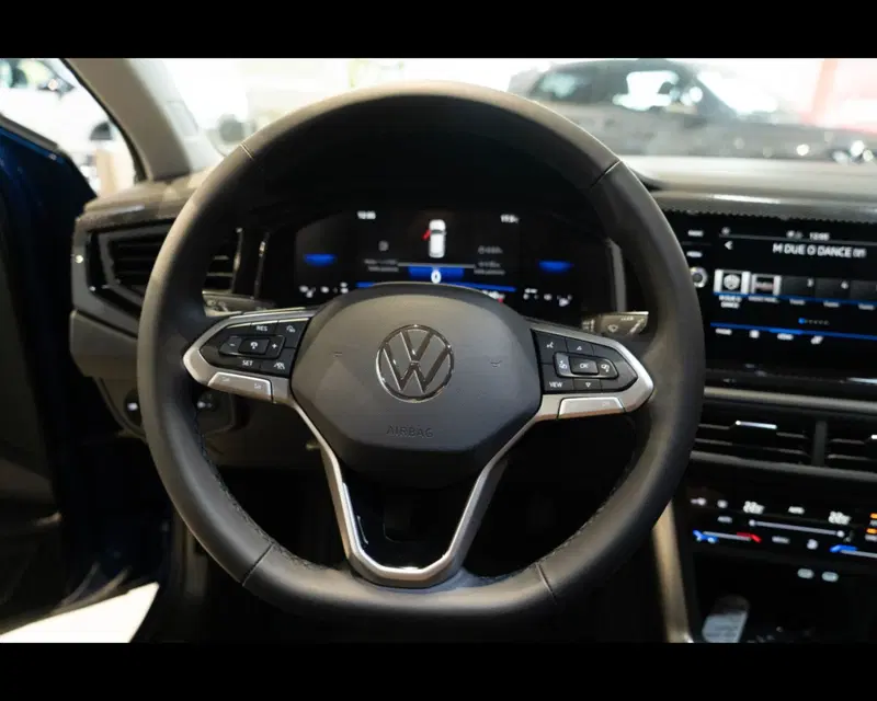 Volkswagen Taigo nuova a Treviso (9)