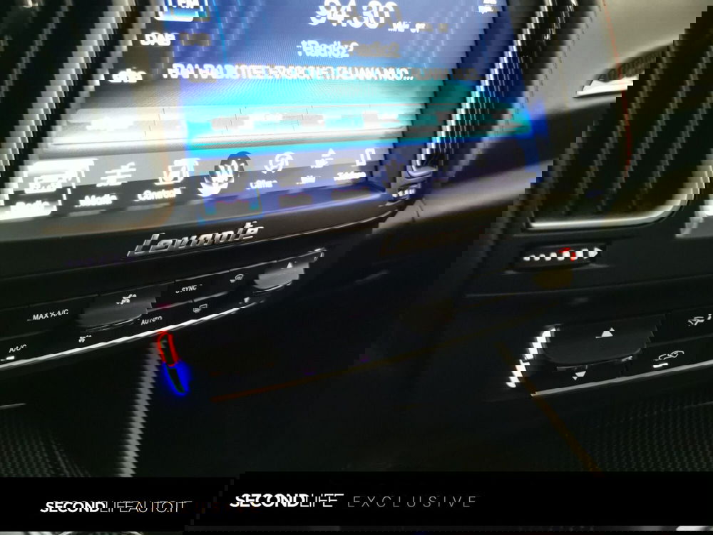 Maserati Levante usata a Chieti (19)