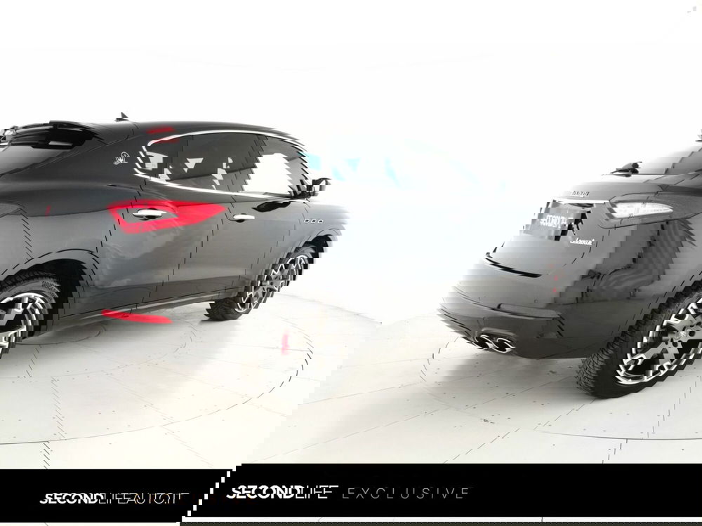 Maserati Levante usata a Chieti (3)