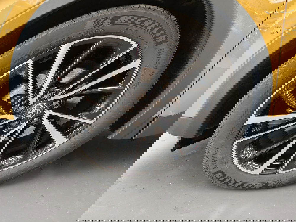 Toyota Toyota C-HR usata a Roma (18)