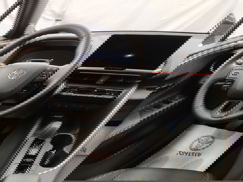 Toyota Toyota C-HR usata a Roma (9)