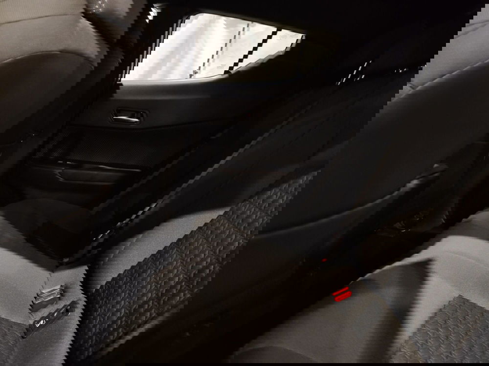 Toyota Toyota C-HR usata a Roma (15)