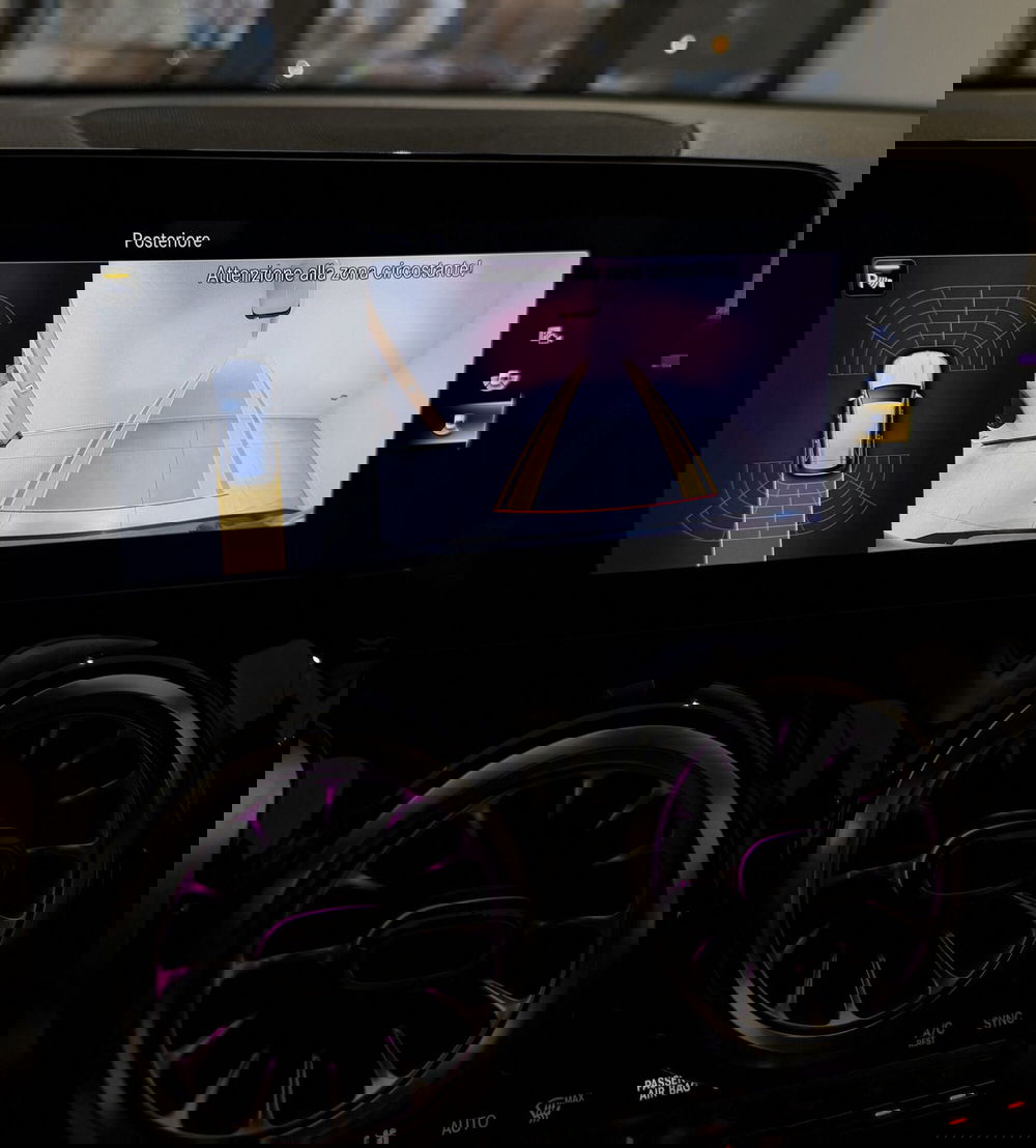 Mercedes-Benz GLB usata a Parma (11)