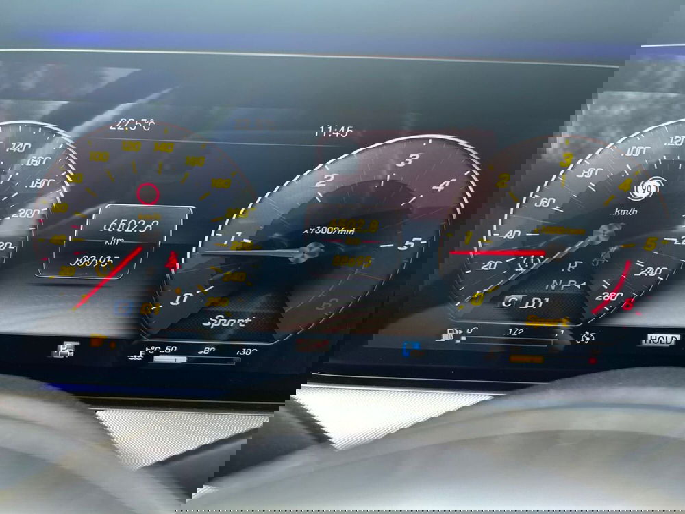 Mercedes-Benz Classe E Coupé usata a Bari (13)