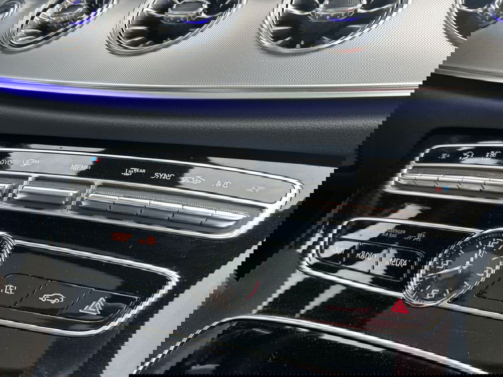 Mercedes-Benz Classe E Coupé usata a Bari (14)