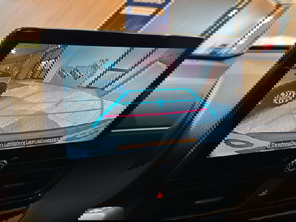 Toyota Yaris Cross nuova a Ferrara (8)