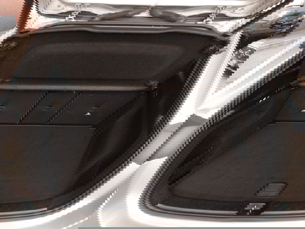 Mercedes-Benz GLA SUV usata a Pescara (16)