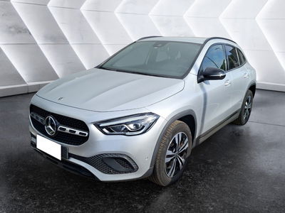 Mercedes-Benz GLA SUV 200 Automatic 4Matic Sport Plus del 2022 usata a Salerno