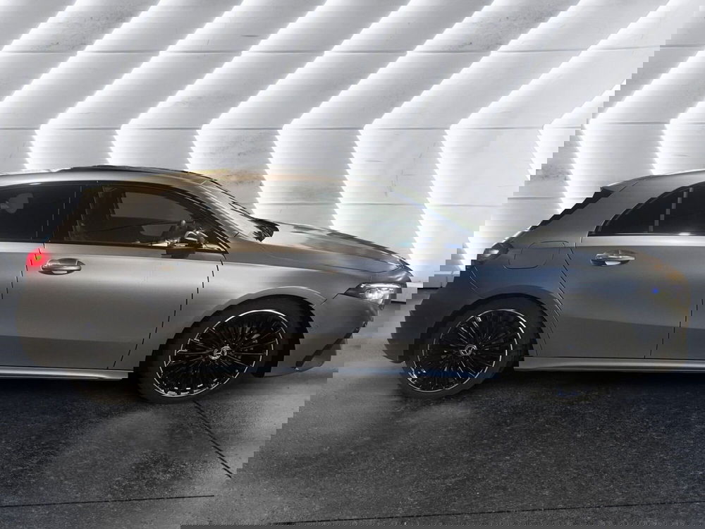 Mercedes-Benz Classe A usata a Napoli (5)