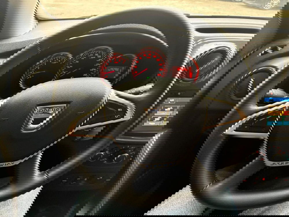 Dacia Sandero usata a Asti (9)