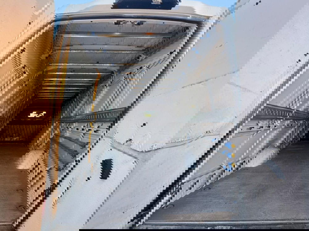 Iveco Daily Furgone usata a Perugia (10)